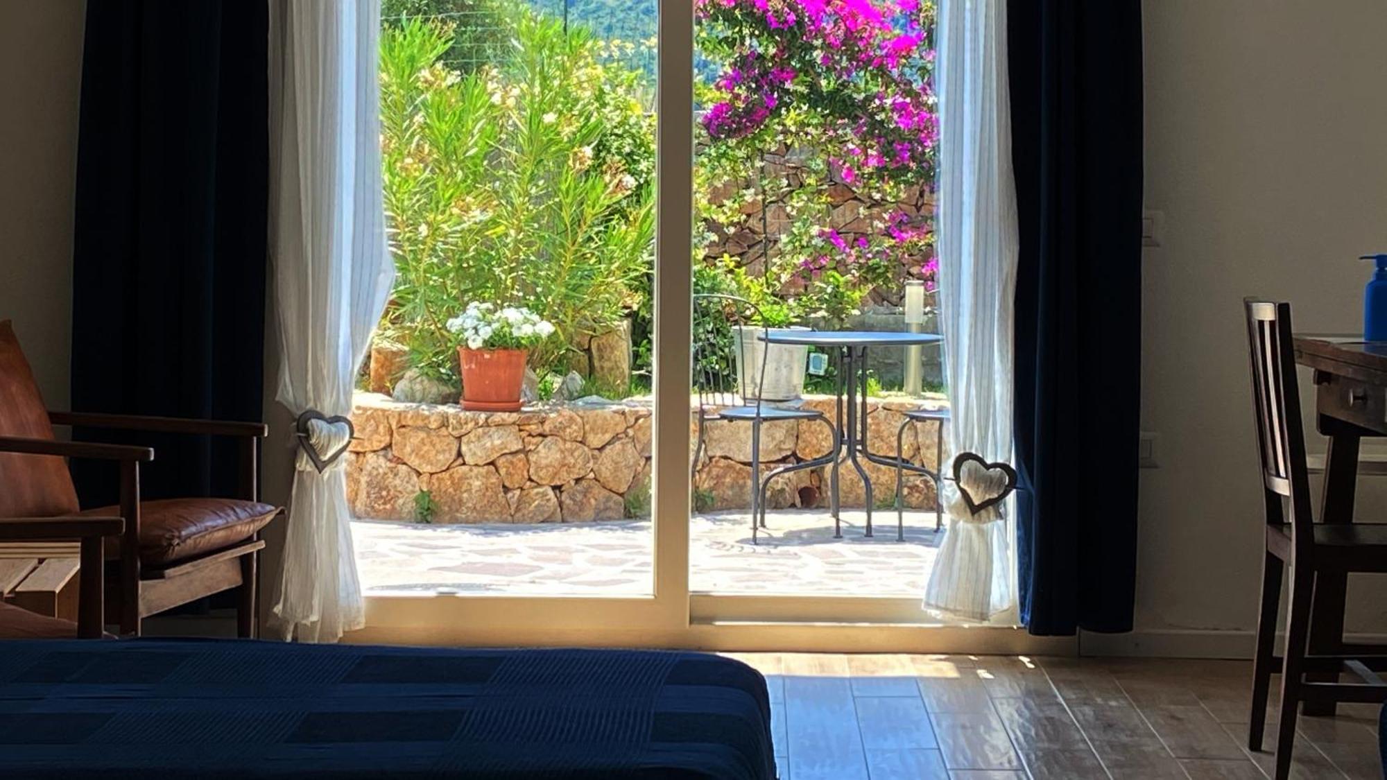 La Pecora Nera B&B Budoni Exterior foto